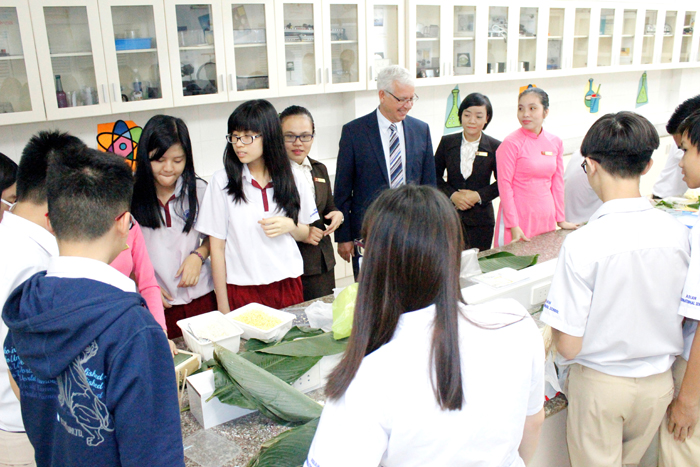 Đại học Quốc tế Sài Gòn đón tiếp đại diện IACBE sang thăm và làm việc tại Việt Nam