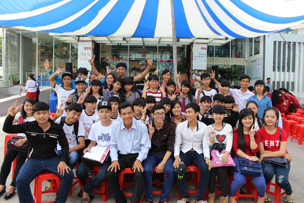 Đại học Quốc tế Sài Gòn đón gần 1000 học sinh tham dự “SIU Open day 2015”