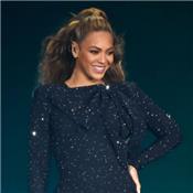 Những chiếc váy biểu tượng của Beyoncé, Mariah Carey và Christina Aguilera sẽ được bán đấu giá