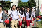 Học sinh lớp 12 Trường Quốc tế Á Châu dâng hương tại Khu truyền thống