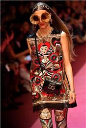 Dolce & Gabbana giới thiệu bộ sưu tập thời trang lấy ý tưởng từ những quân bài