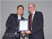 Người Việt đầu tiên được nhận giải thưởng từ Hiệp hội Hàng không Hoàng gia Anh