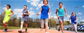Con bạn có luyện tập thể thao đầy đủ?