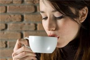 Tác hại khó lường của cà phê đối với phụ nữ